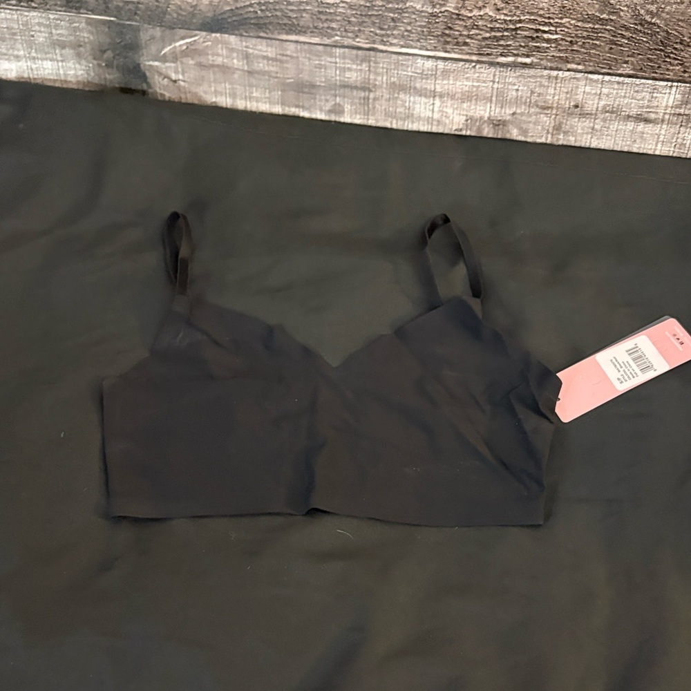 NWT WATSON’S Black Seamless Invisible Bralette with Adjustable Straps-S